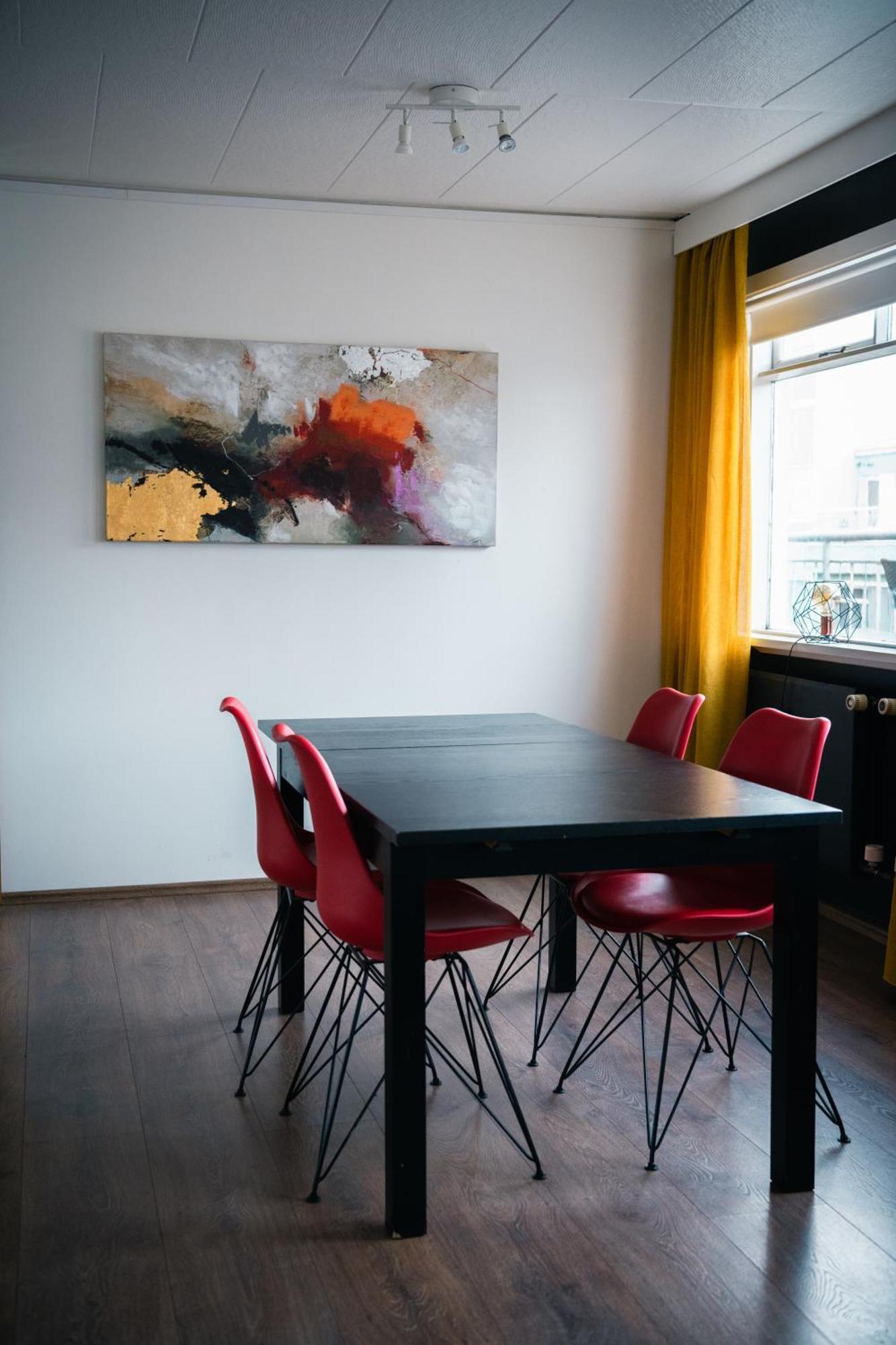 אקורירי Apotek Guesthouse מראה חיצוני תמונה