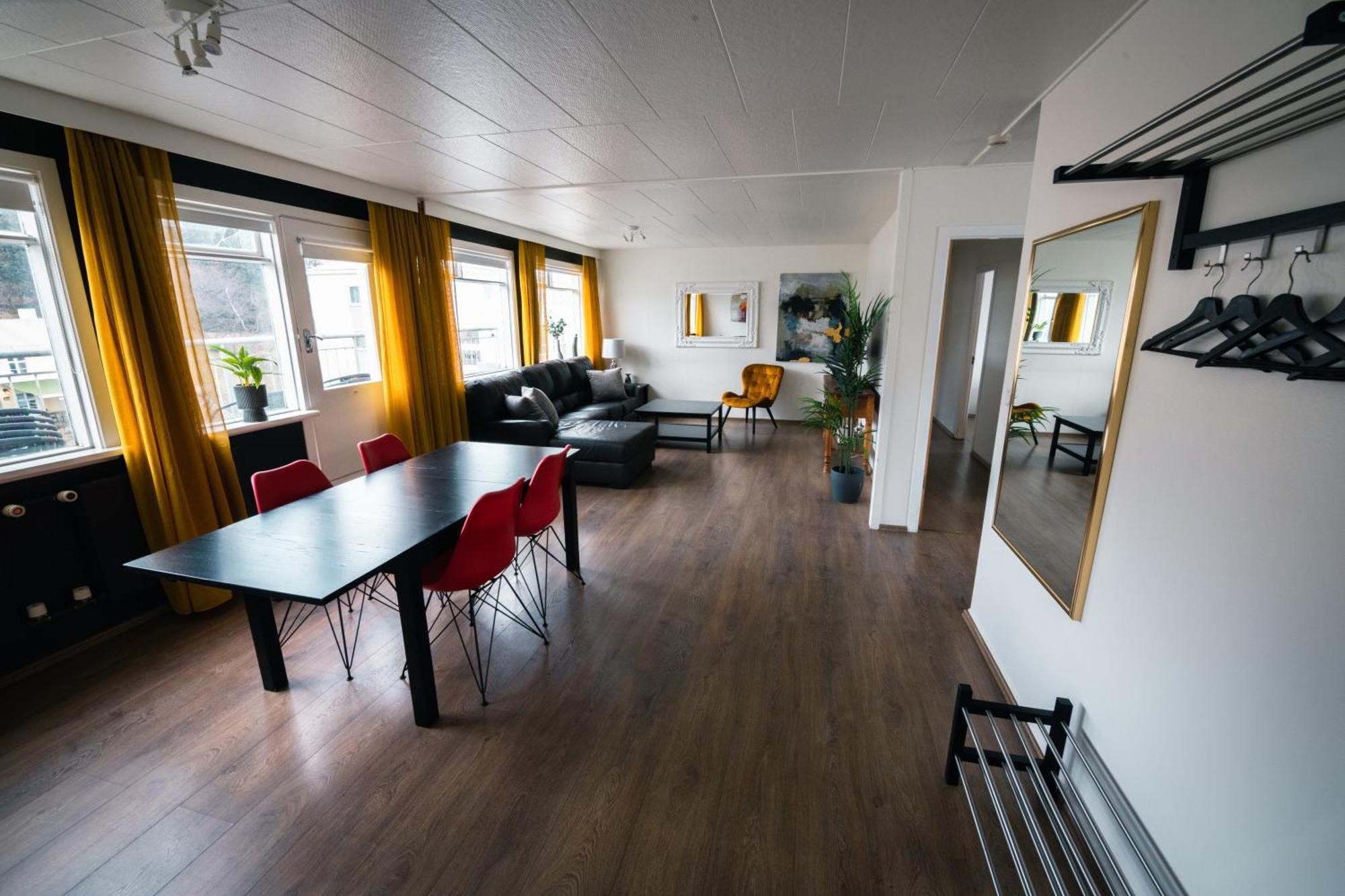 אקורירי Apotek Guesthouse מראה חיצוני תמונה